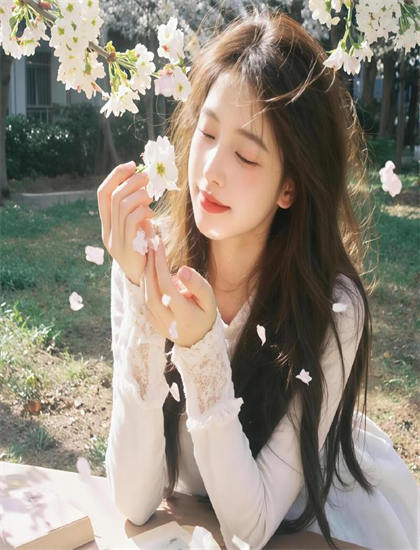 毛片在线观看_BLACKPINK高清视频_着衣爆乳揉みま痴汉电车中文字幕